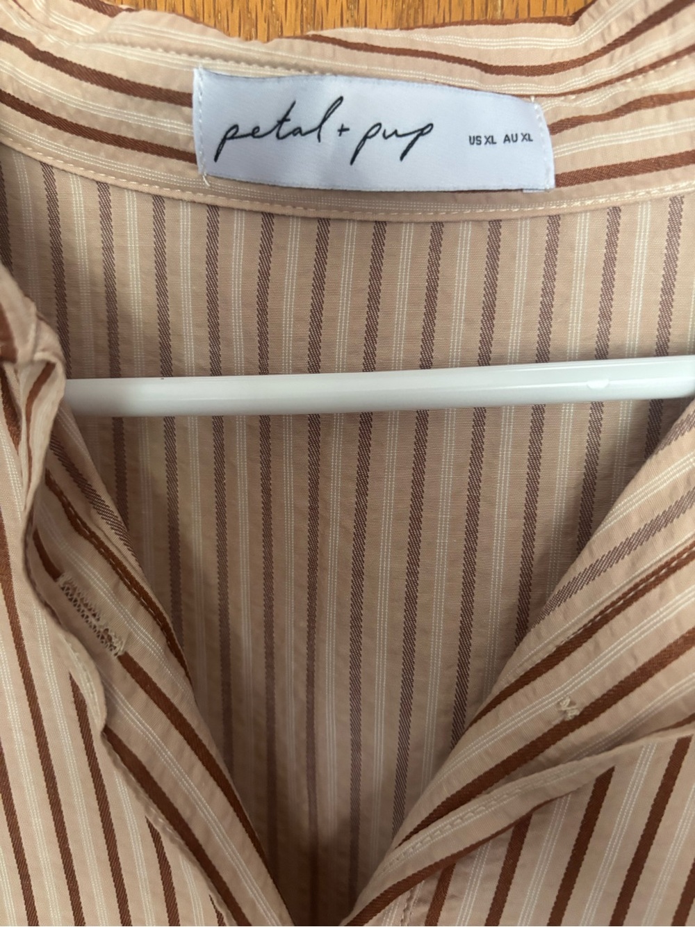 Petal & Pup Eilis Short Sleeve Button Down Maxi Dress - Picture 4 of 4
